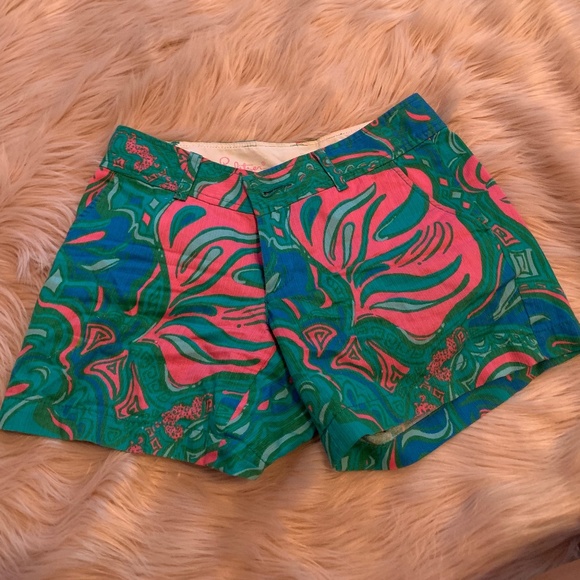Lily Pulitzer Shorts - Picture 1 of 2